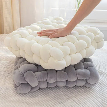Scandinavian Knot Cushion